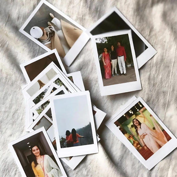 Polaroid  Photos customized (Pack Of 36) Breadth 3.5 Inch  Height : 4 Inch